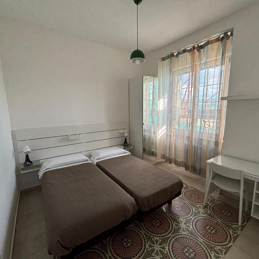 Room & Parking In Centro Citta Con Parcheggio Privato E Wifi Potenza Exteriör bild
