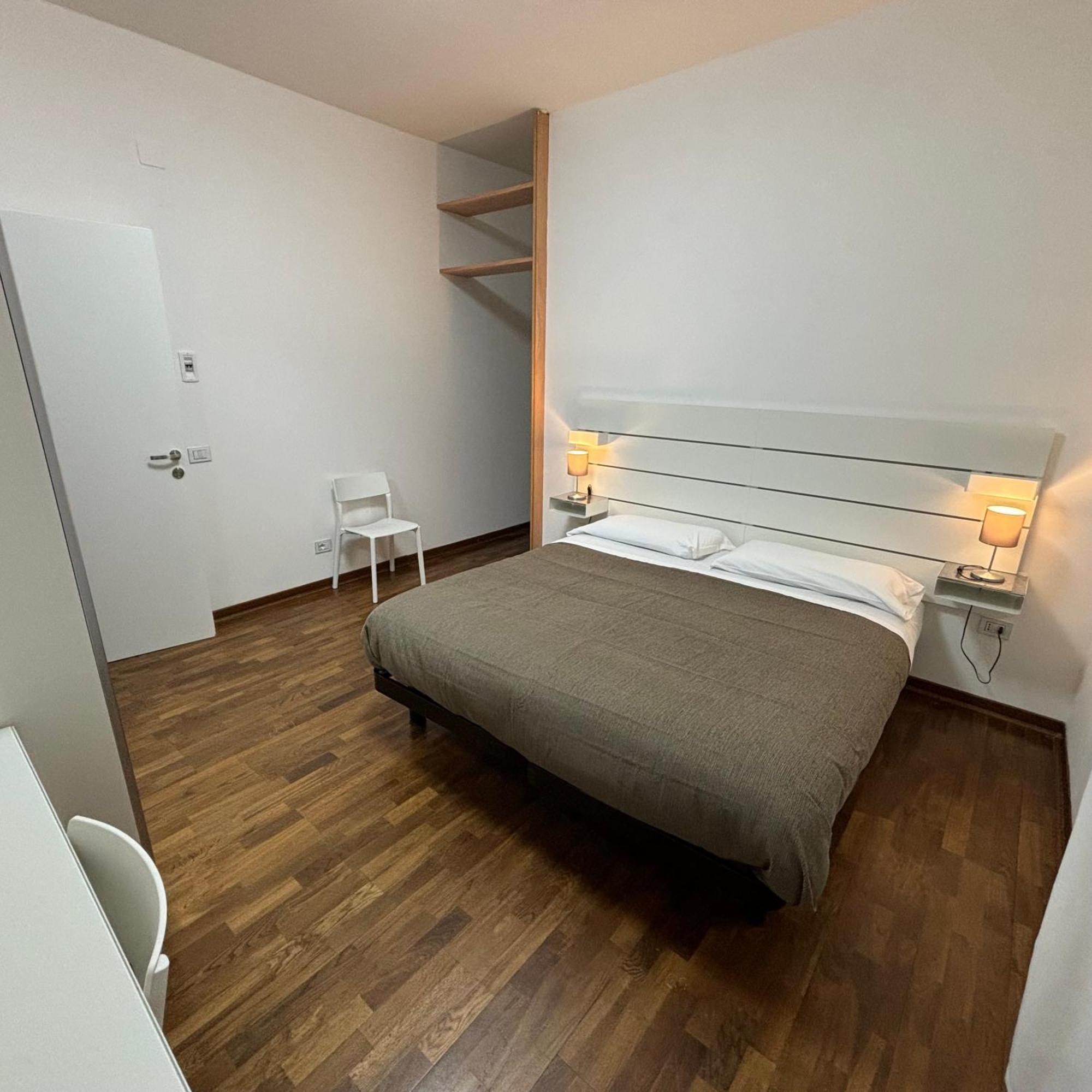 Room & Parking In Centro Citta Con Parcheggio Privato E Wifi Potenza Exteriör bild