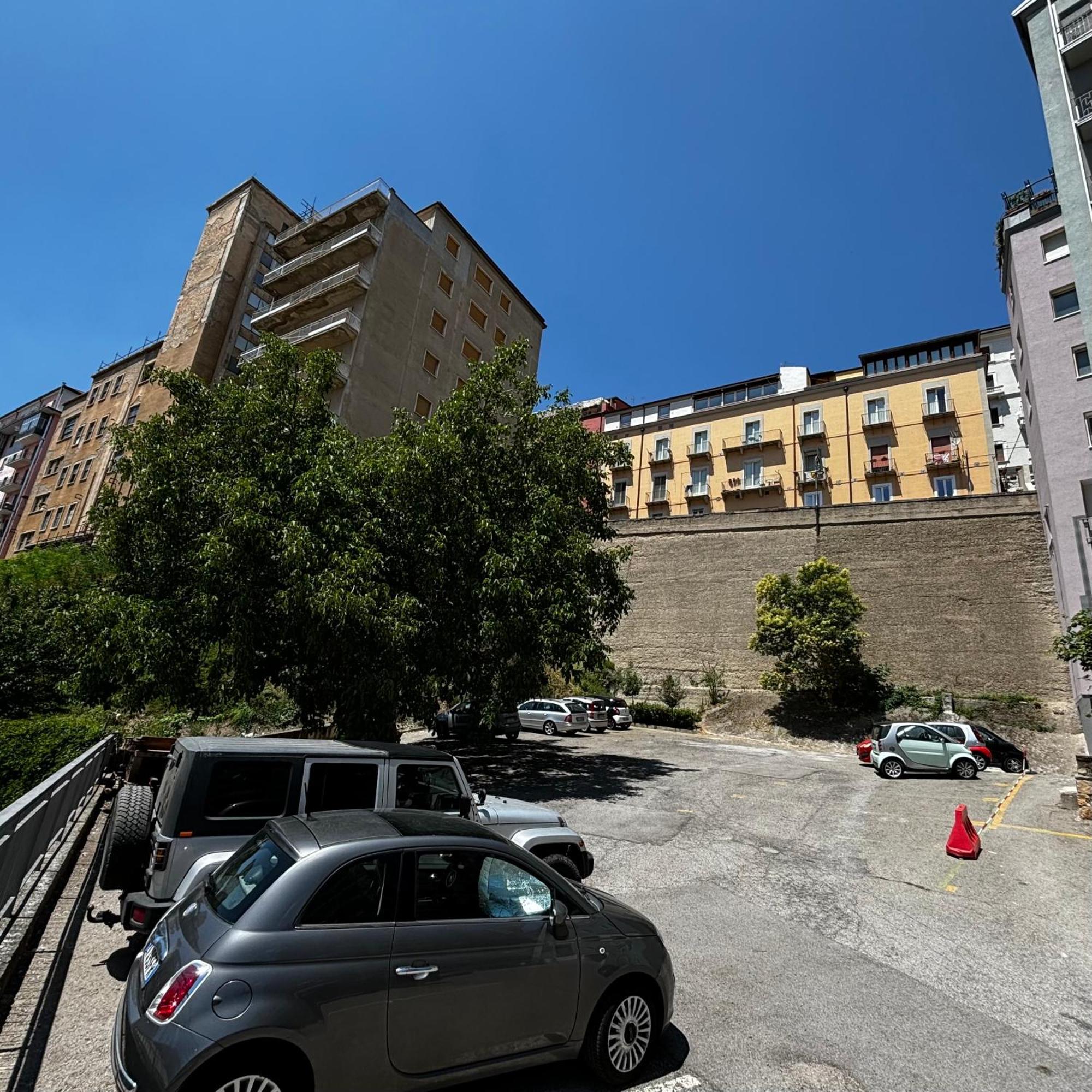 Room & Parking In Centro Citta Con Parcheggio Privato E Wifi Potenza Exteriör bild
