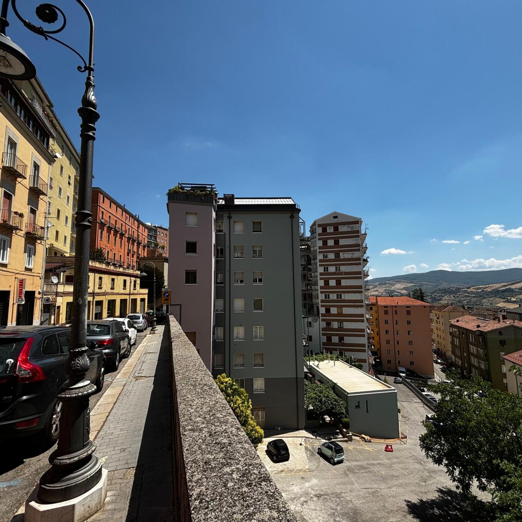 Room & Parking In Centro Citta Con Parcheggio Privato E Wifi Potenza Exteriör bild