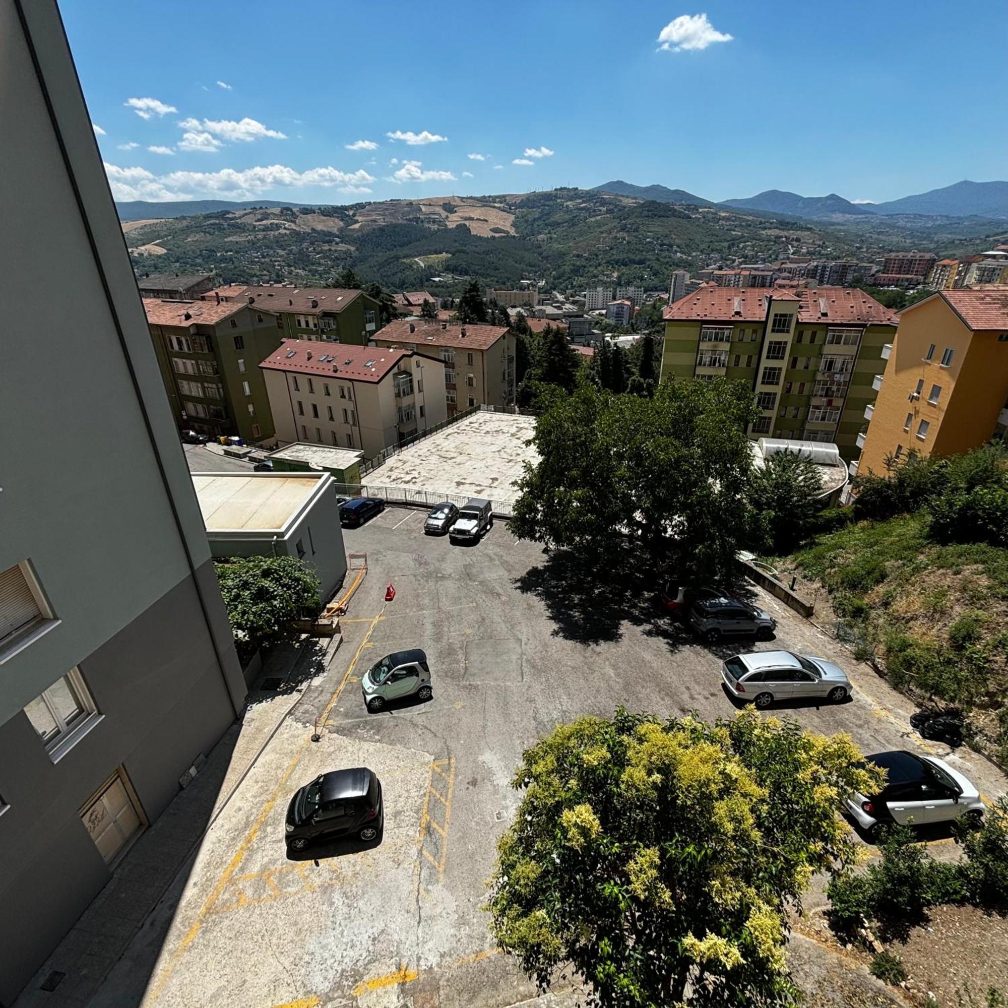 Room & Parking In Centro Citta Con Parcheggio Privato E Wifi Potenza Exteriör bild